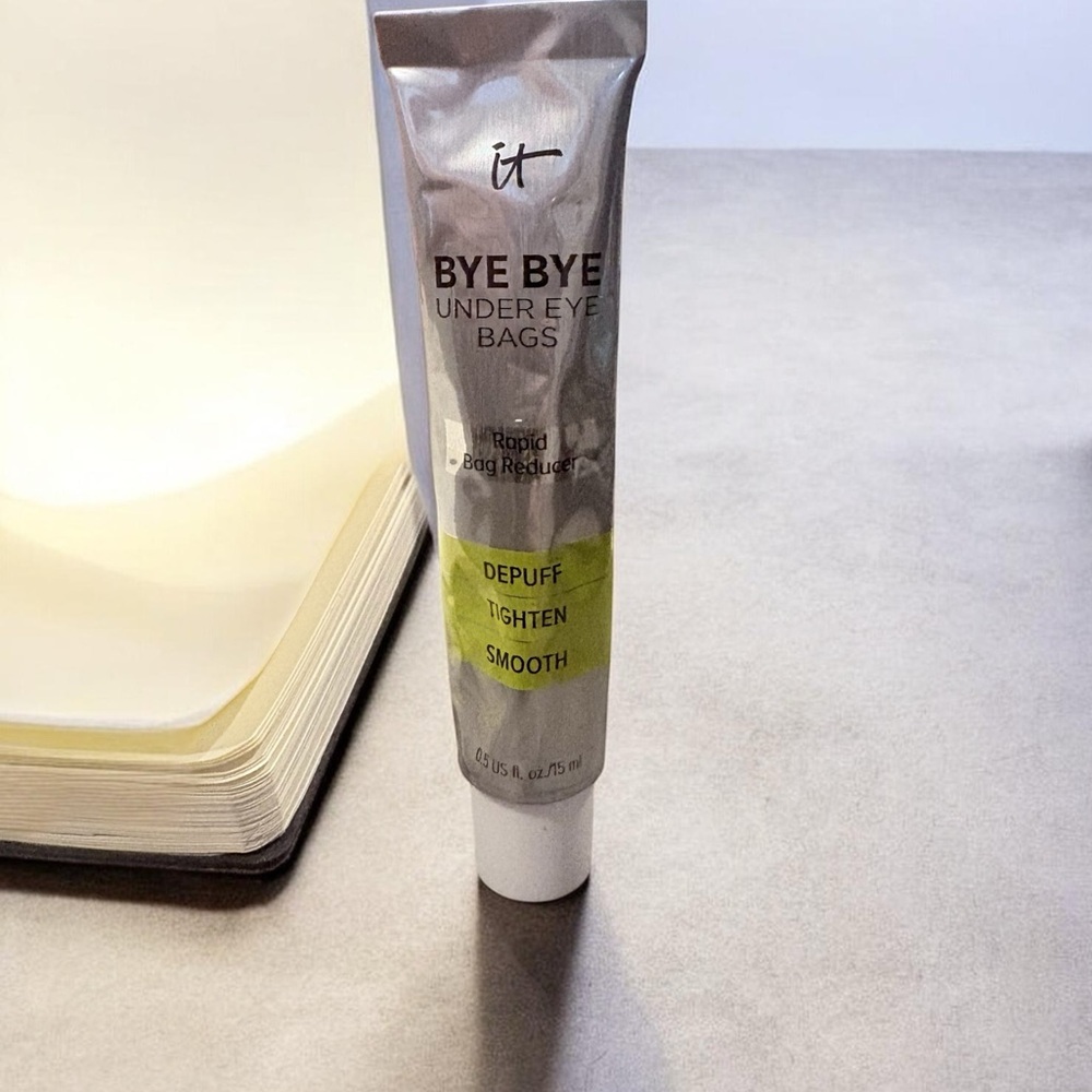IT Cosmetics Bye Bye Under Eye Bags Cream